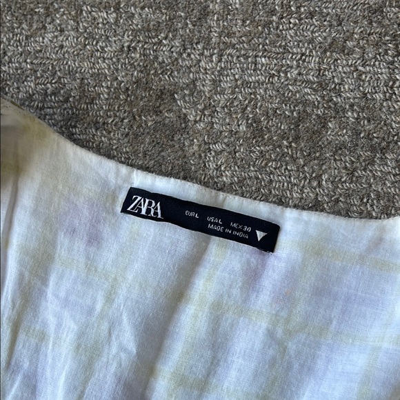 Patterned V-Neck Ruffle Dress - Picture 3 of 5